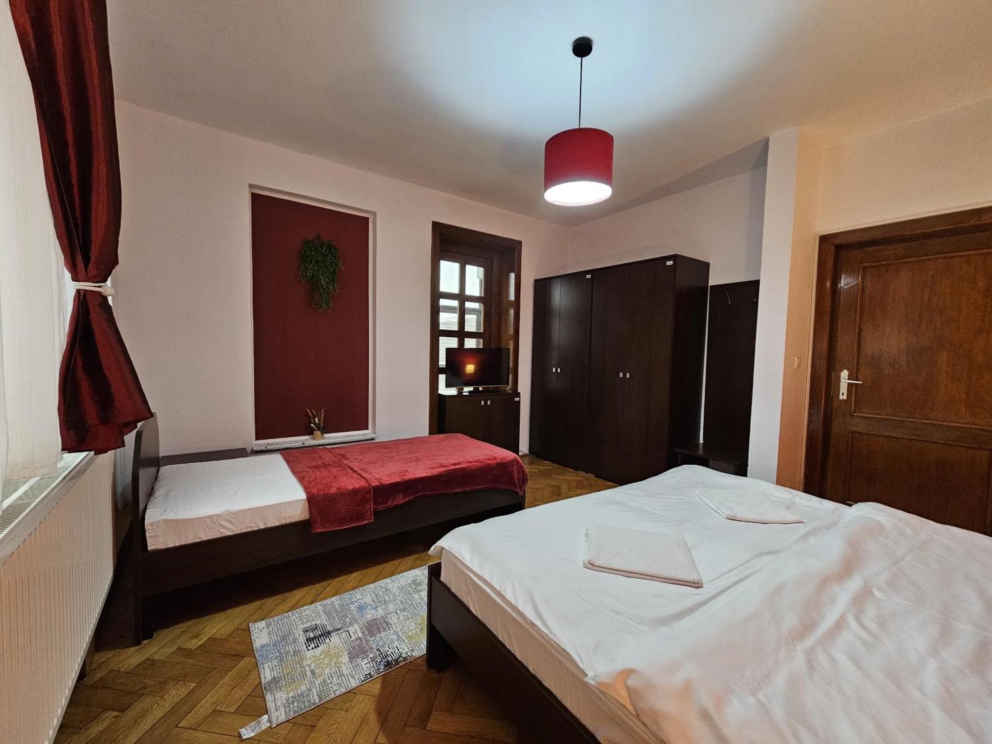 Apartment Zarnesti City Centre Vmp Free Parking Exterior foto