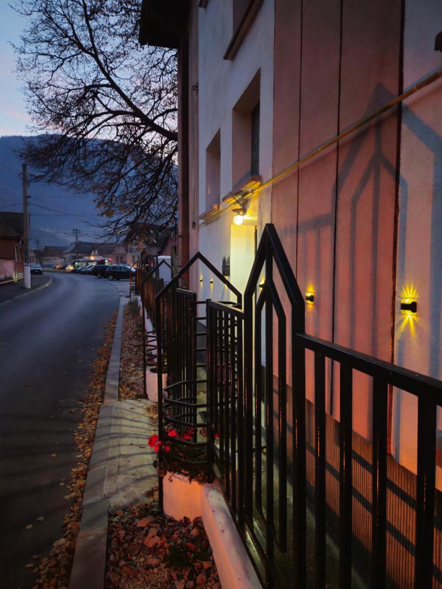 Apartment Zarnesti City Centre Vmp Free Parking Exterior foto
