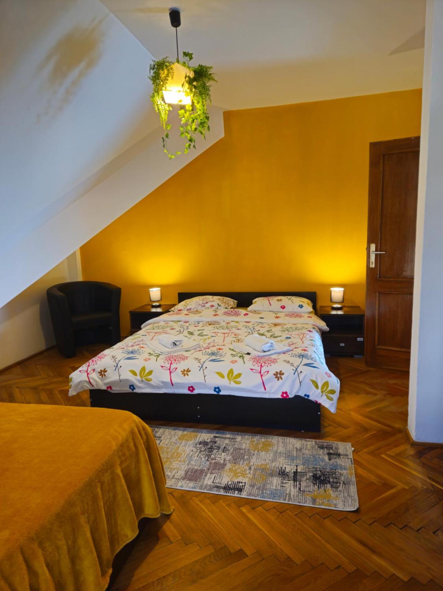 Apartment Zarnesti City Centre Vmp Free Parking Exterior foto
