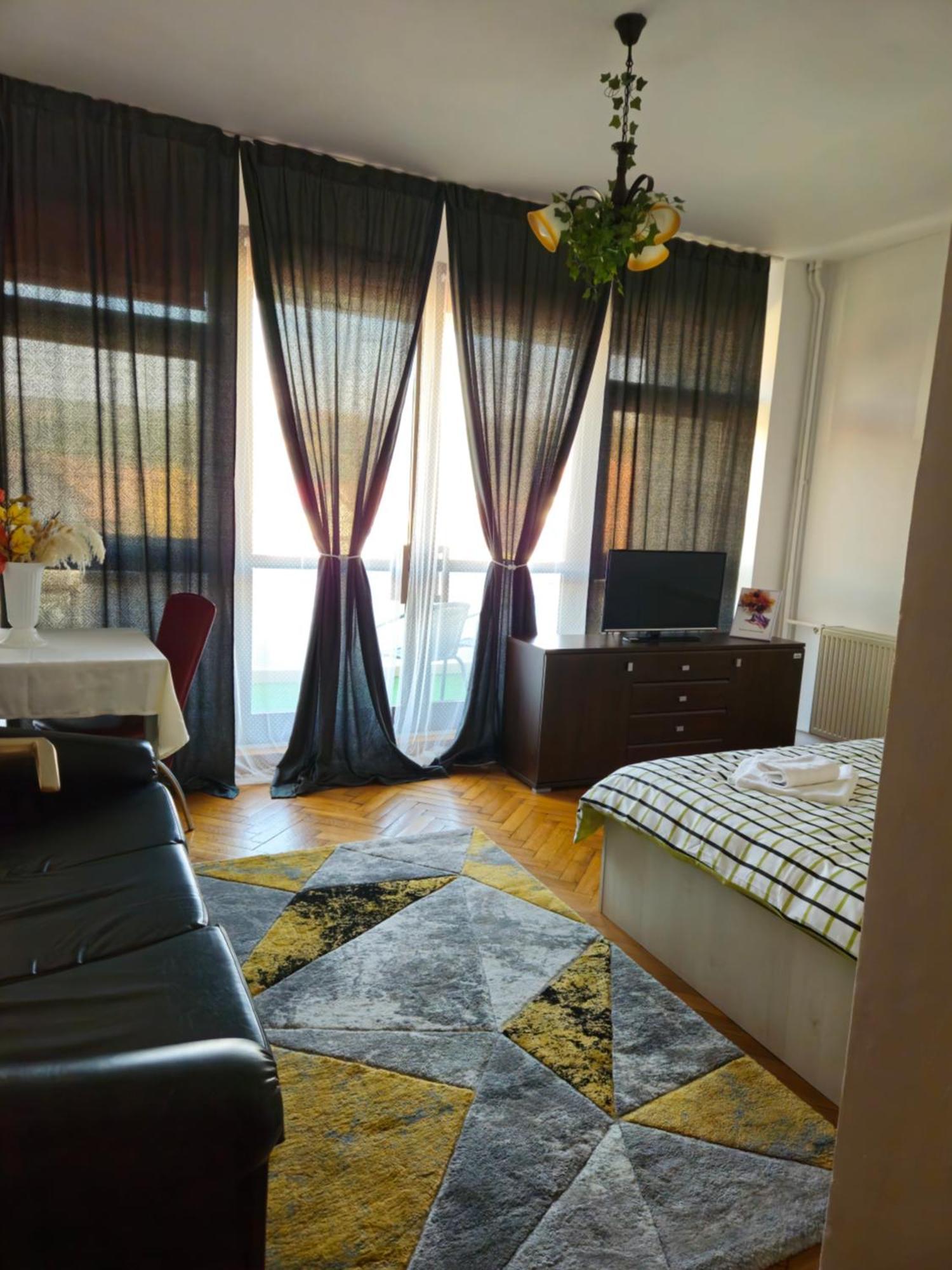 Apartment Zarnesti City Centre Vmp Free Parking Exterior foto