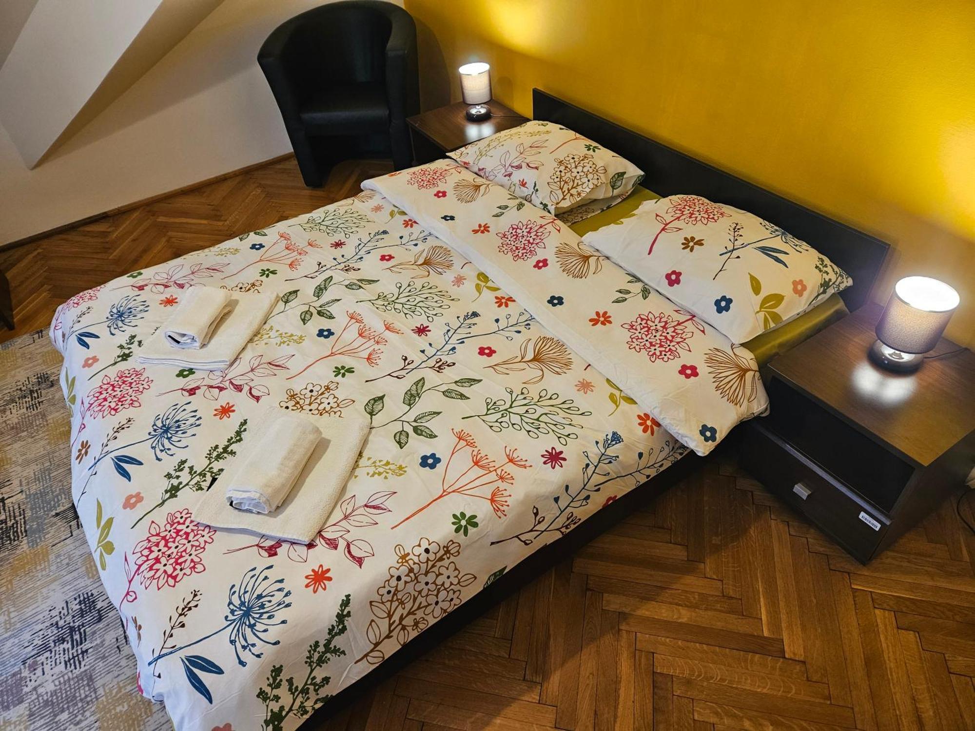 Apartment Zarnesti City Centre Vmp Free Parking Exterior foto