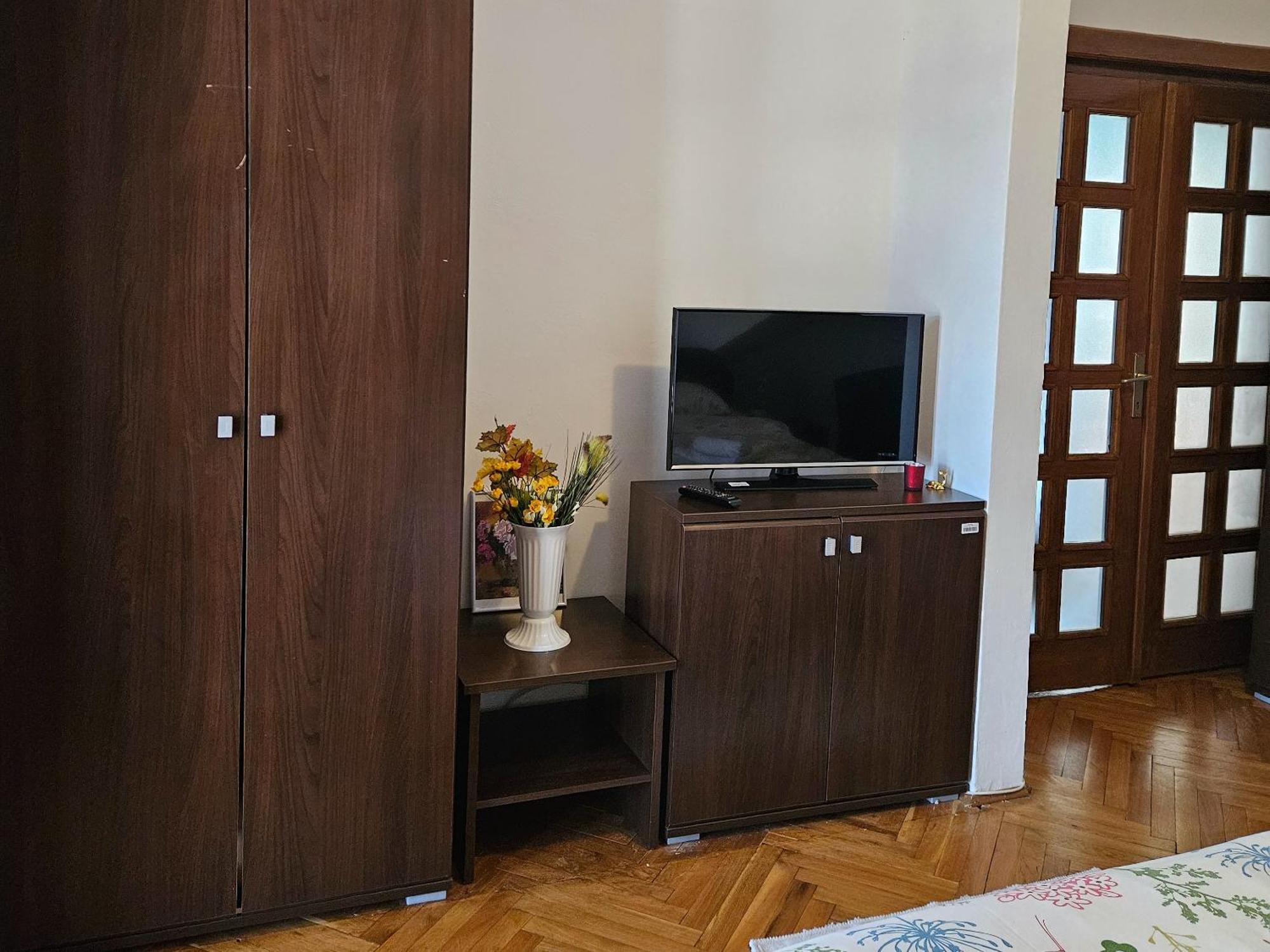 Apartment Zarnesti City Centre Vmp Free Parking Zimmer foto