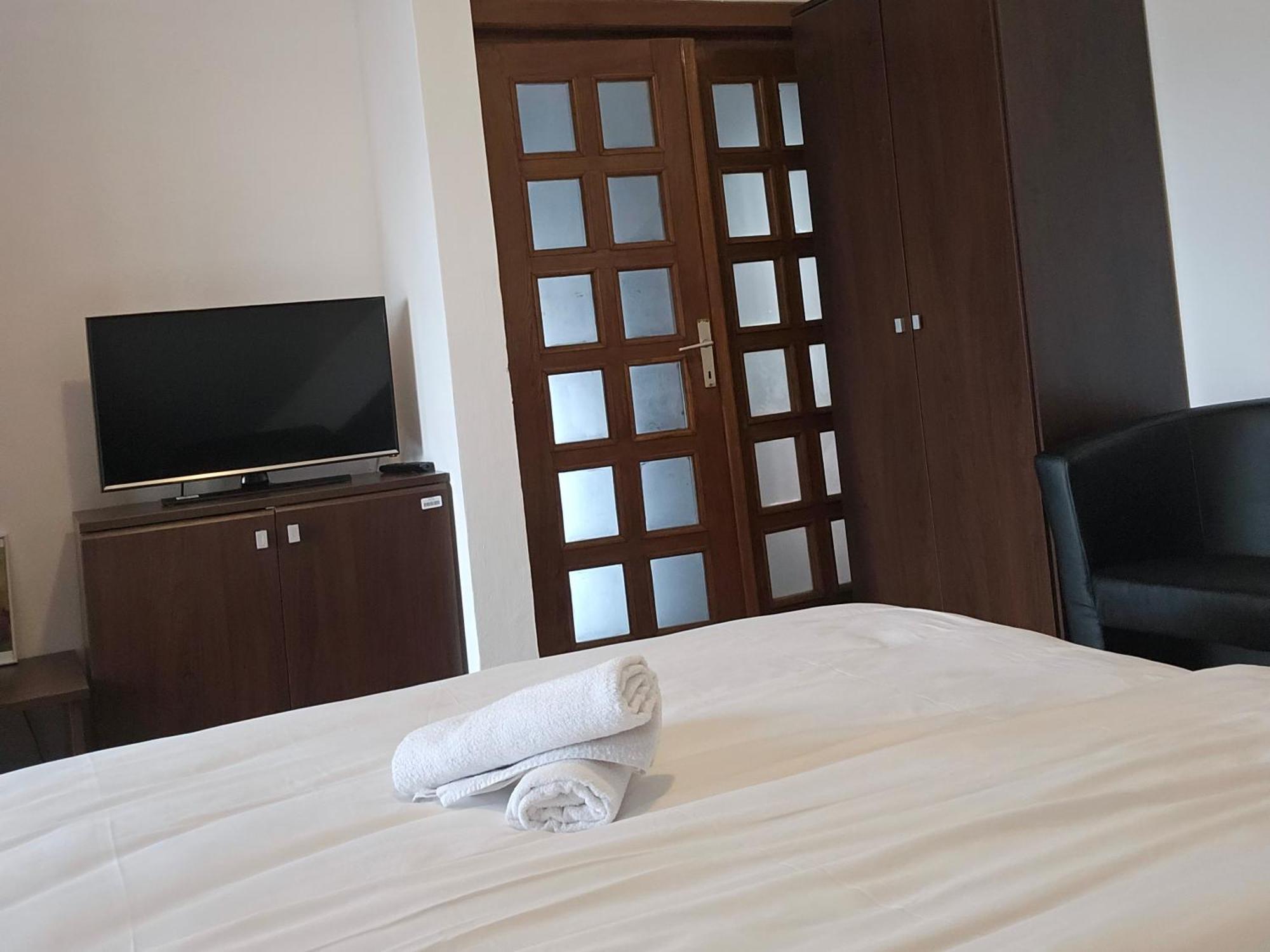 Apartment Zarnesti City Centre Vmp Free Parking Exterior foto