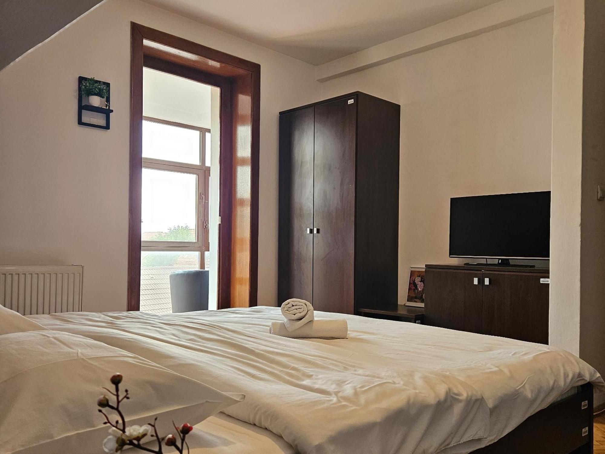 Apartment Zarnesti City Centre Vmp Free Parking Exterior foto