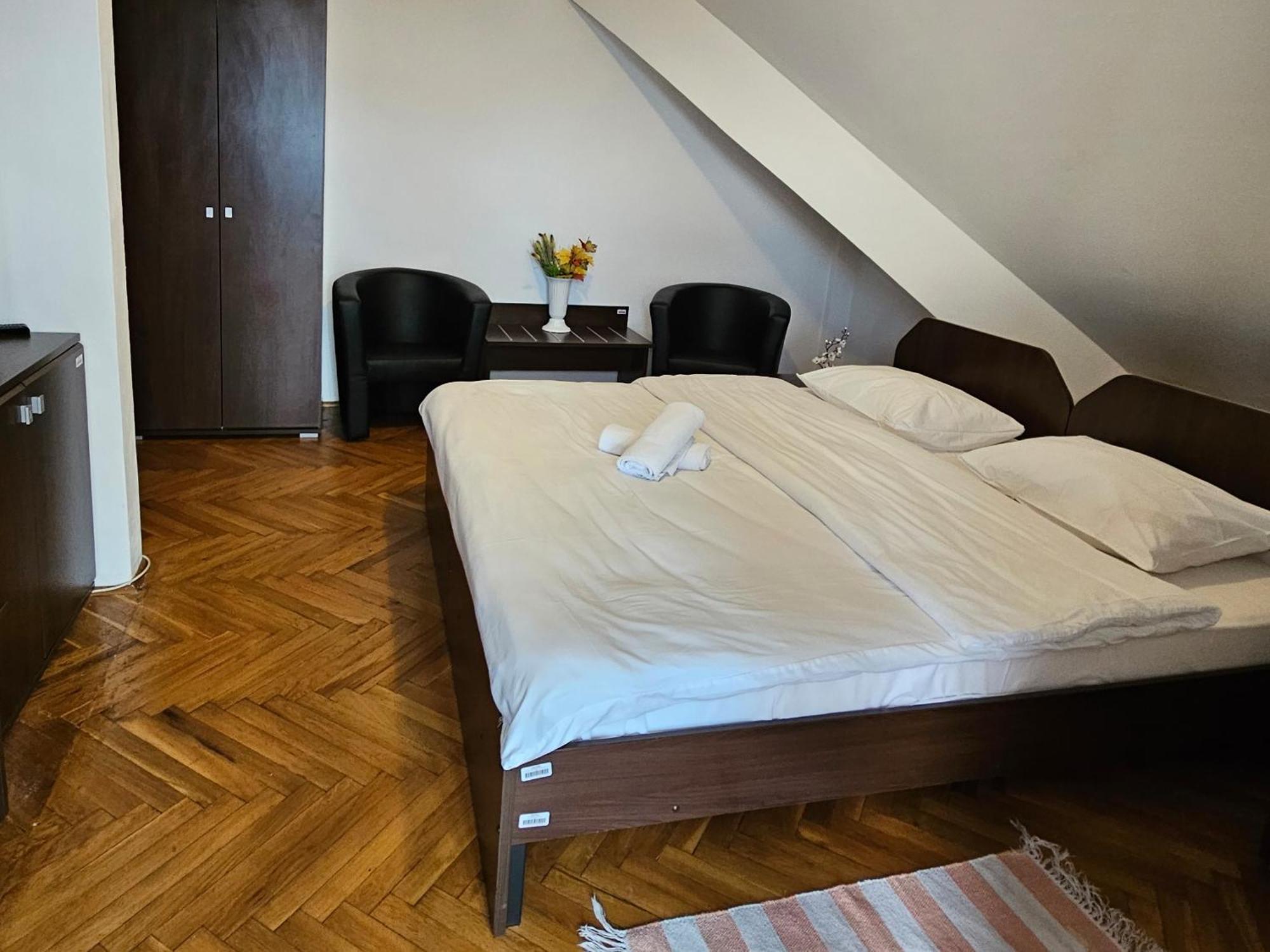 Apartment Zarnesti City Centre Vmp Free Parking Exterior foto